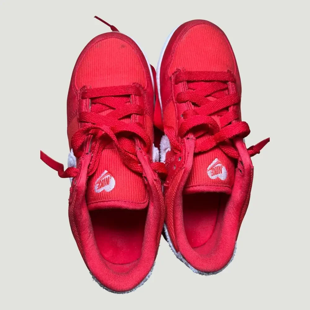 Nike Red Corduroy Low Sneakers Fuzzy Swoosh 2.5Y Valentine